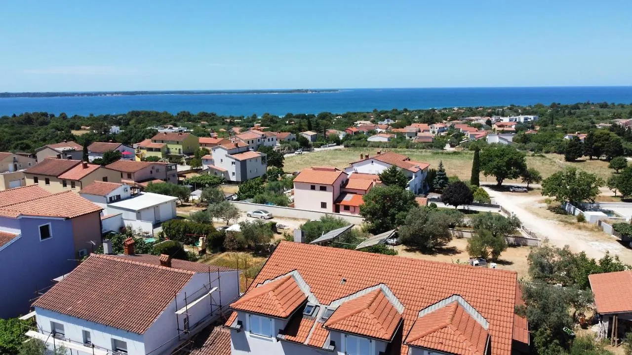 Apartments Jozic Peroj